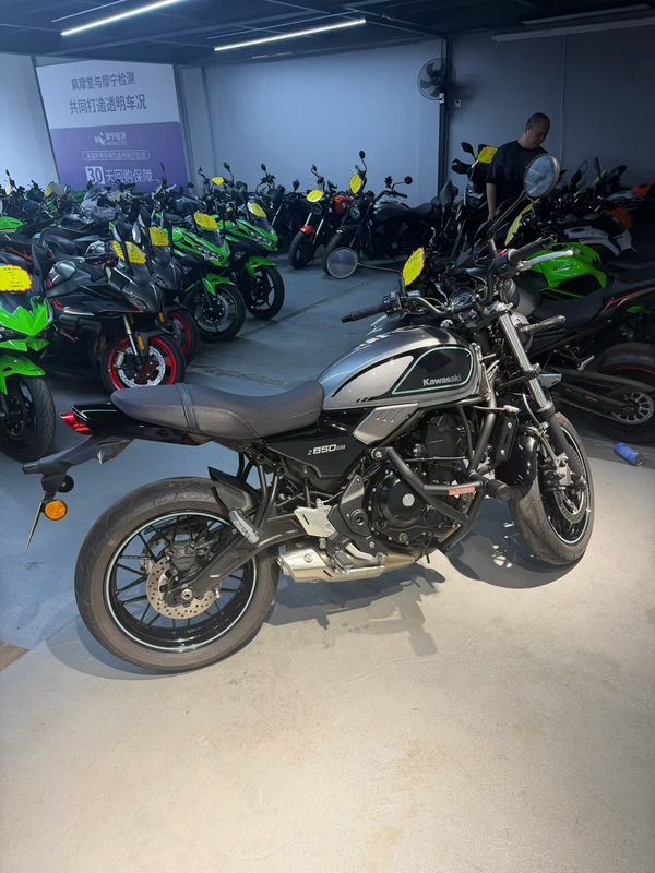 二手川崎Z650RS