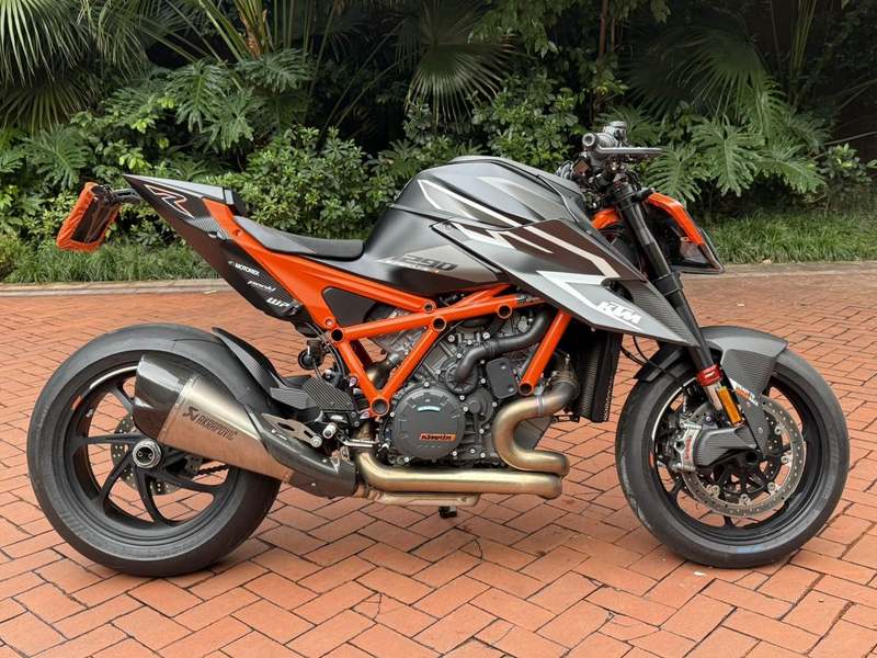 二手KTMR2R1290 Super Duke