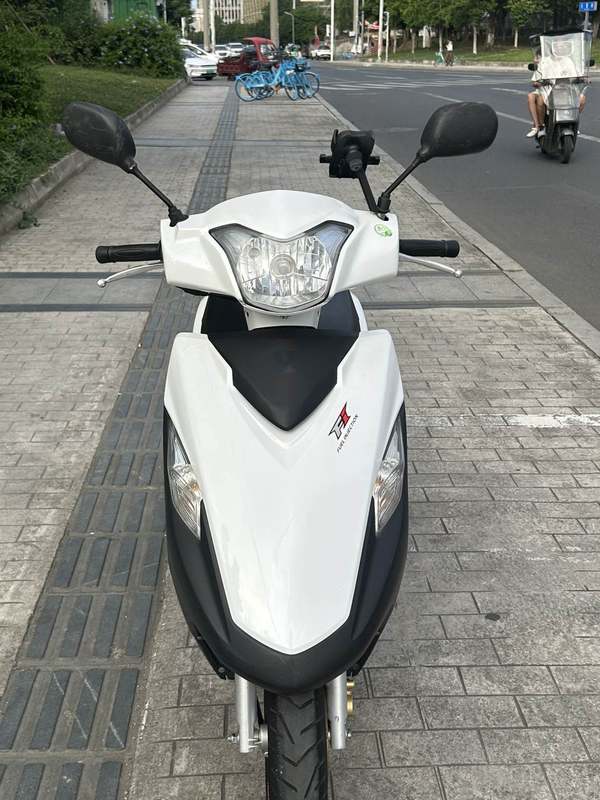 二手豪爵VF100