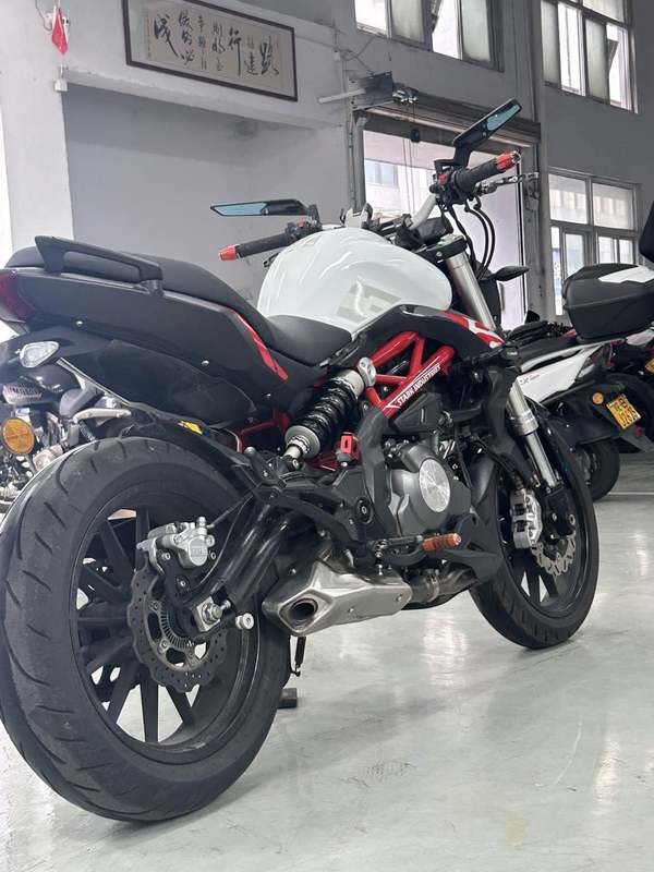 二手贝纳利蓝宝龙 BN302S