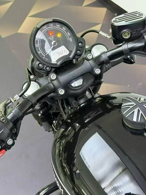二手凯旋Bonneville Bobber