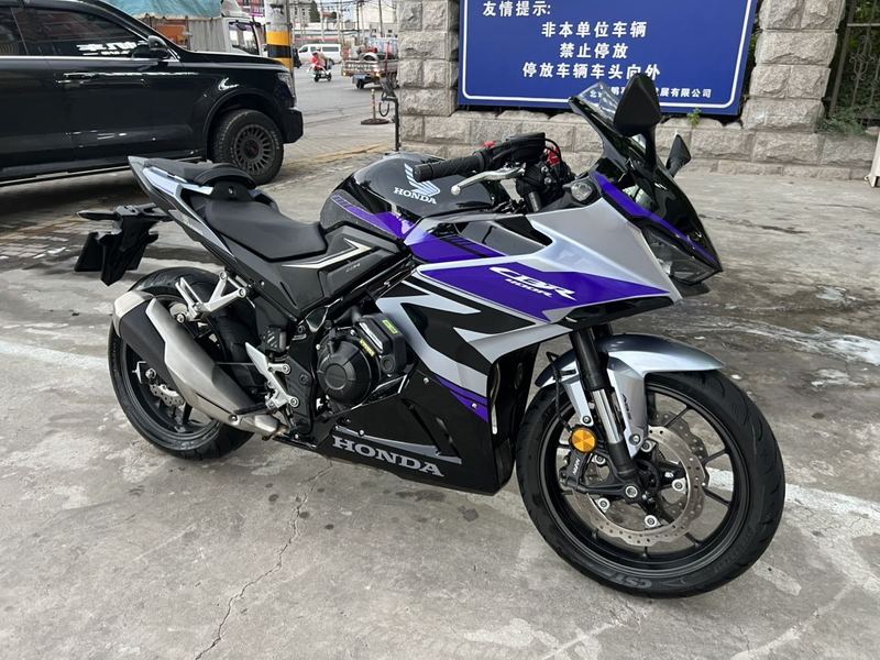 二手本田CBR400R