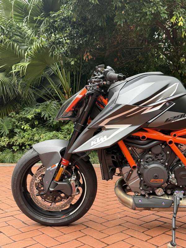 二手KTMR2R1290 Super Duke