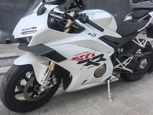 二手张雪机车500RR