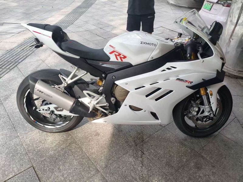 二手张雪机车820RR