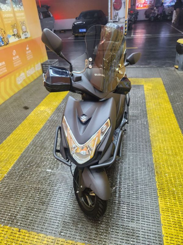 二手济南铃木优驿 UE125T