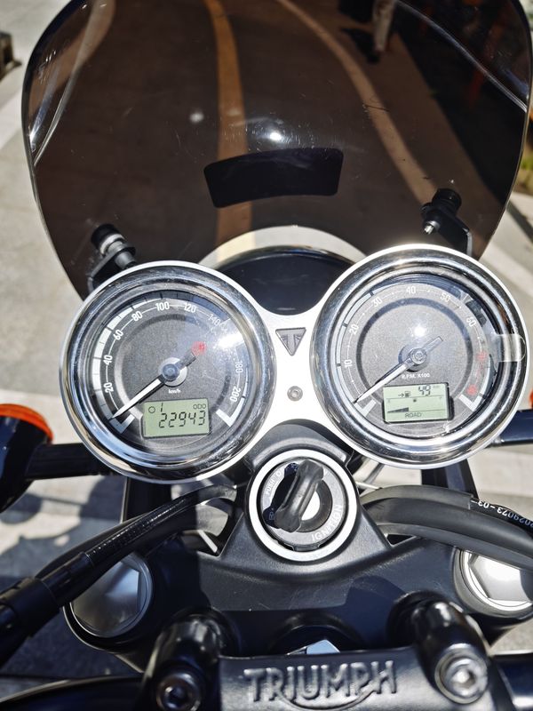 二手凯旋Bonneville T120