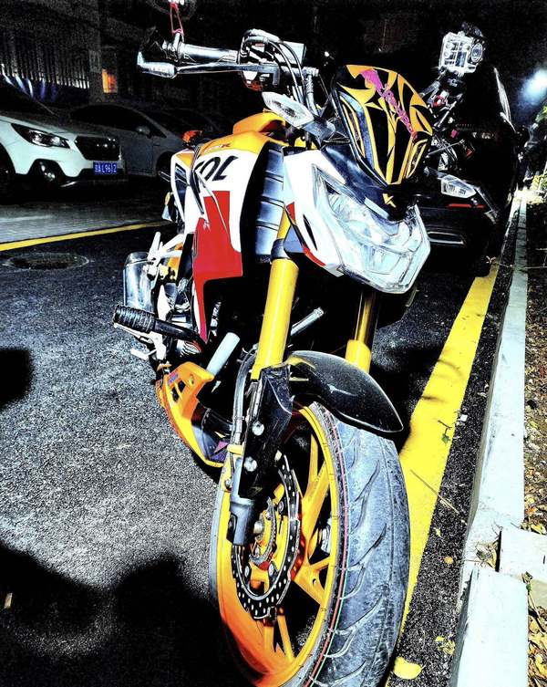 二手五羊本田CB190R 暴锋眼