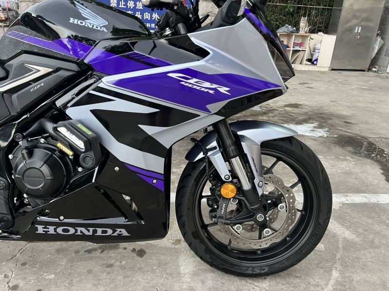二手本田CBR400R