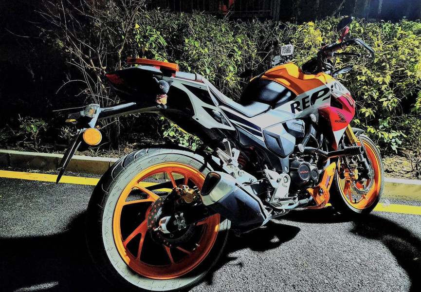 二手五羊本田CB190R 暴锋眼