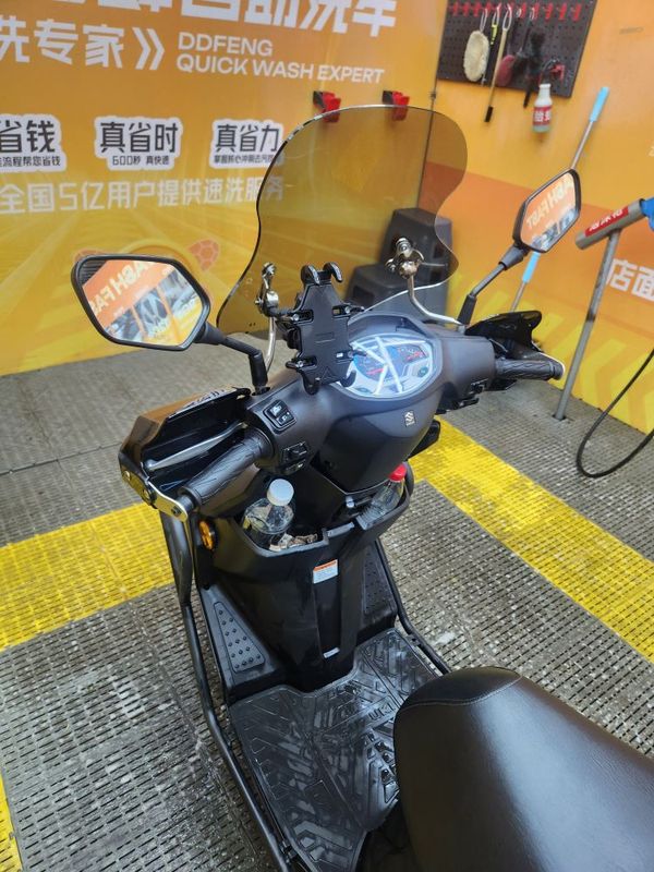 二手济南铃木优驿 UE125T