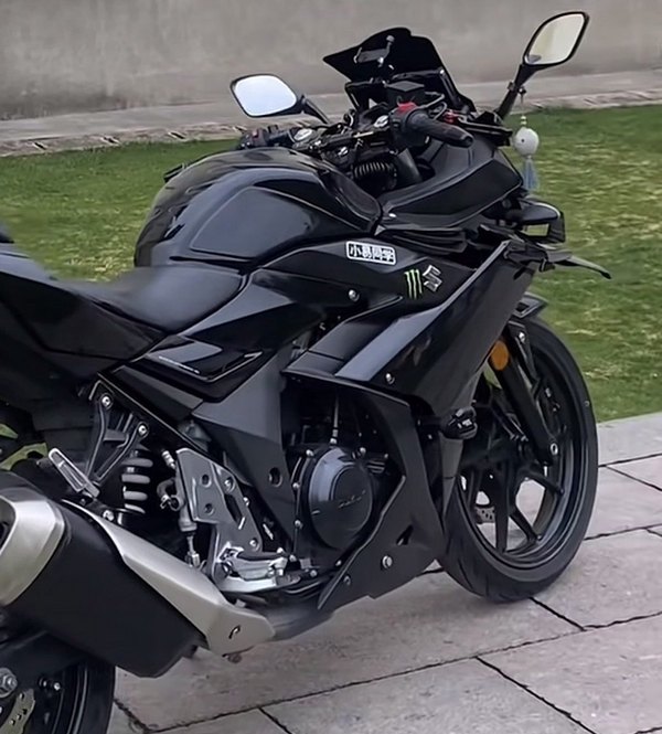 二手豪爵铃木GSX250R