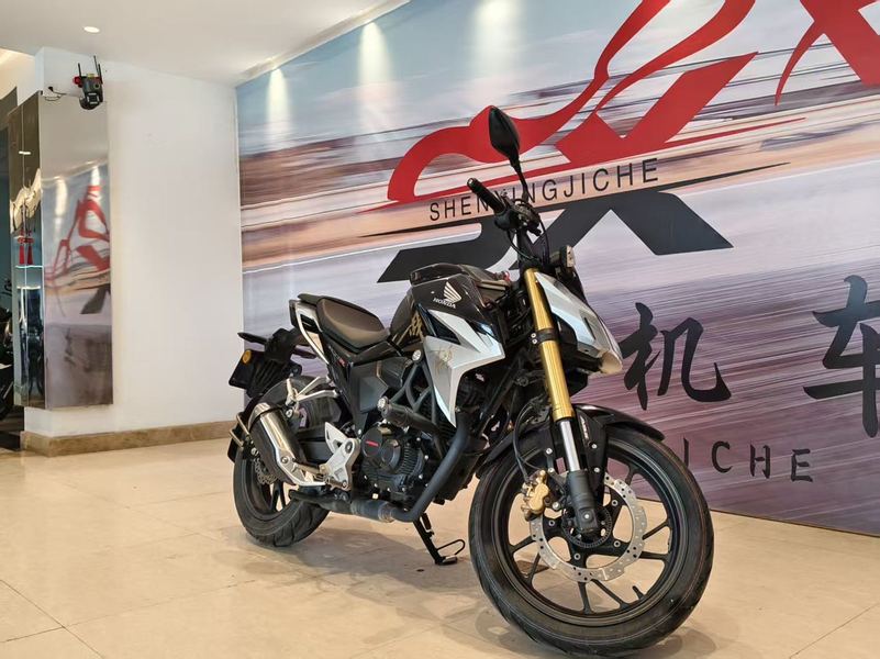 二手五羊本田CB190R 暴锋眼