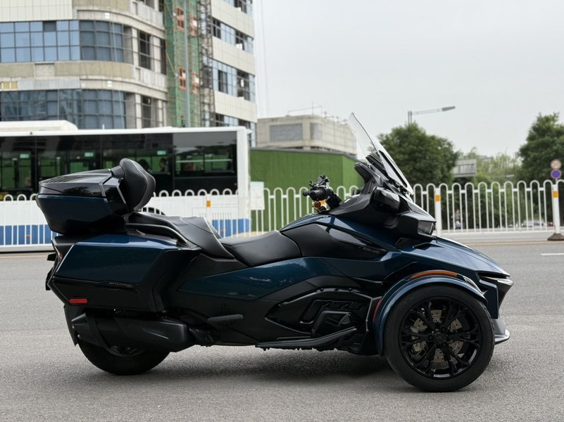 二手庞巴迪Spyder F3 
