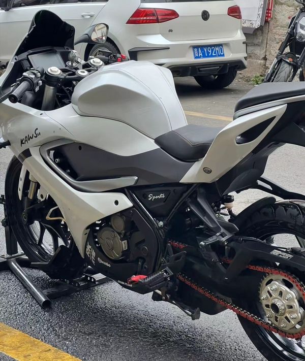 二手QJMOTOR赛250