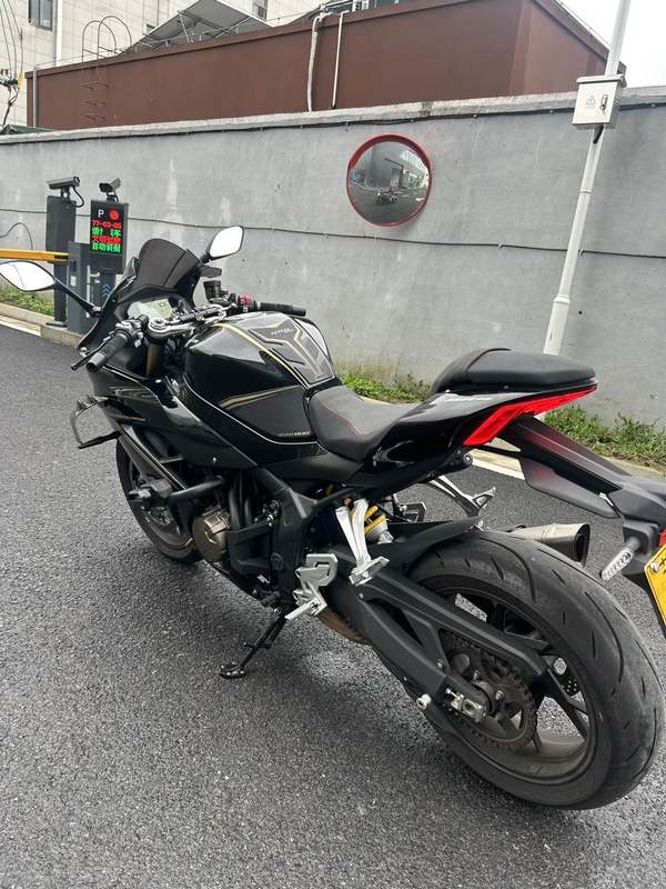 二手QJMOTOR赛800