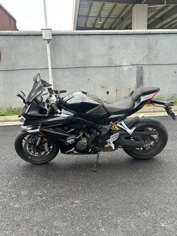 二手QJMOTOR赛800