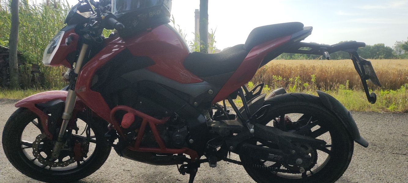 二手贝纳利小迅龙 BN150S
