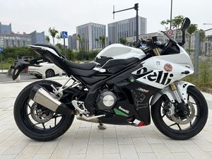 二手贝纳利龙卷风 Tornado 302R