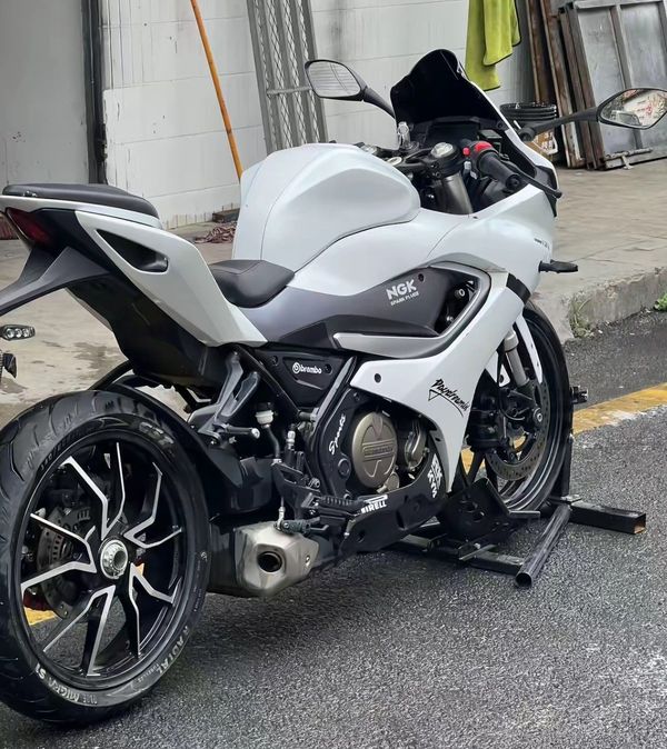二手QJMOTOR赛250