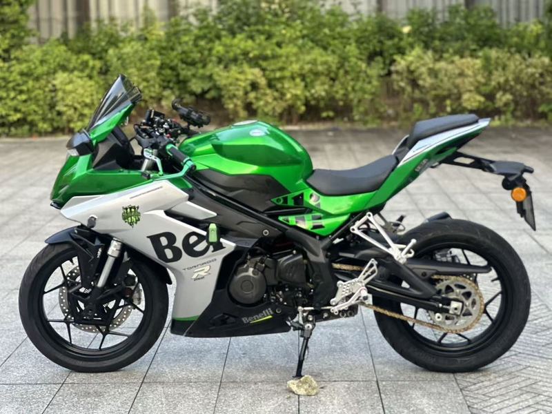 二手贝纳利龙卷风 Tornado 252R