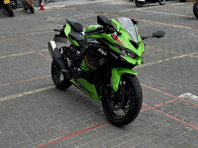 二手川崎ZX-4R