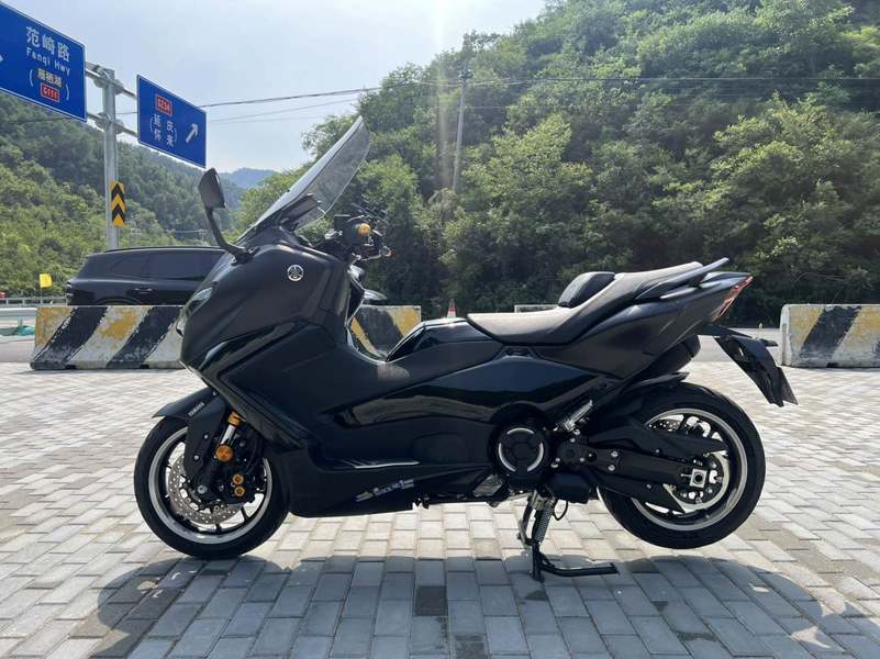 二手雅马哈TMAX