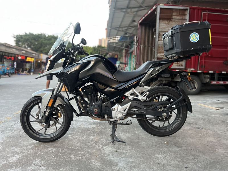 二手五羊本田猛鸷 CB190X