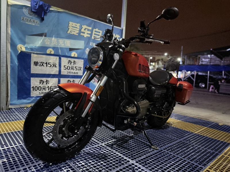 二手QJMOTOR闪300