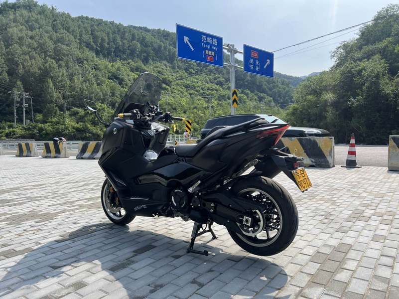 二手雅马哈TMAX