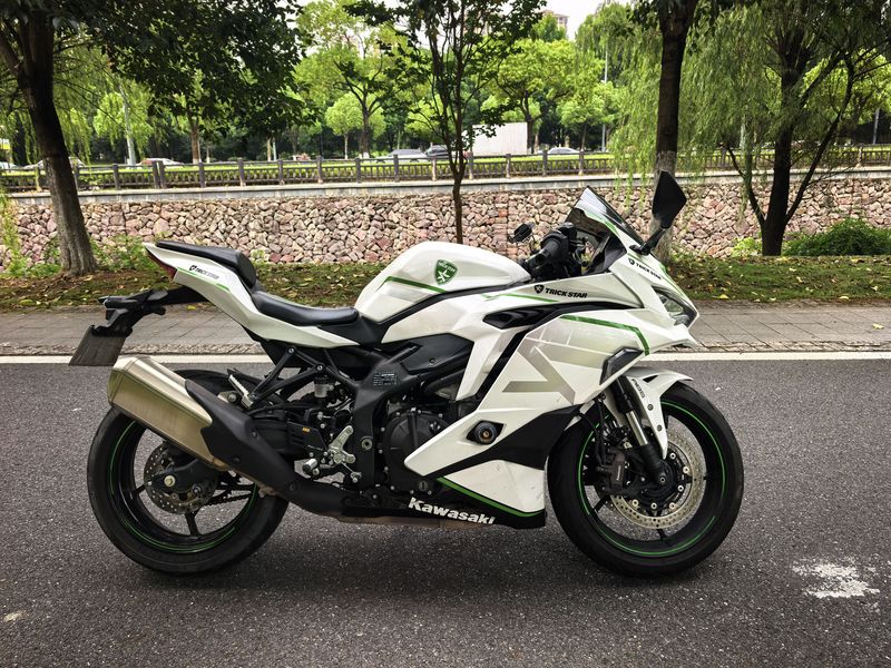 二手川崎ZX-4R