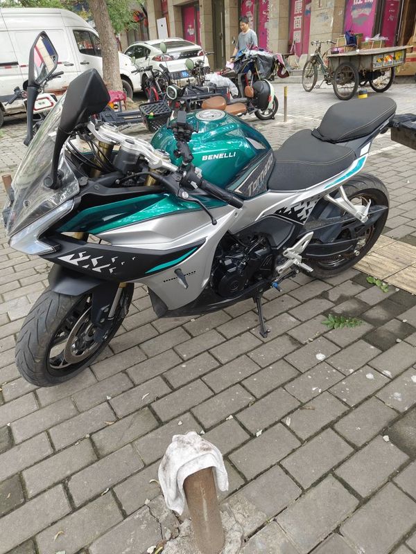 二手贝纳利龙卷风 Tornado 552R