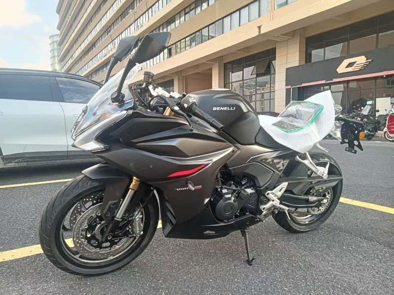 二手贝纳利龙卷风 Tornado 552R