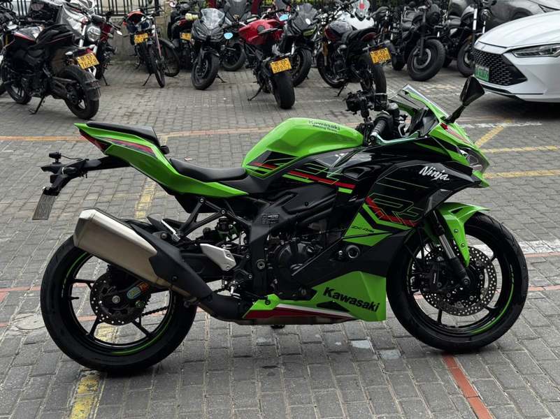 二手川崎ZX-4R