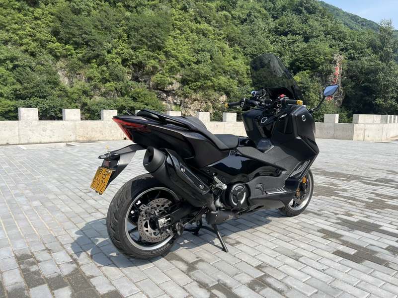 二手雅马哈TMAX