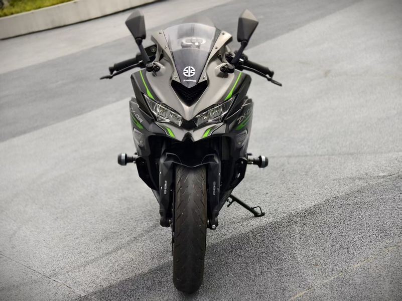 二手川崎ZX-4R