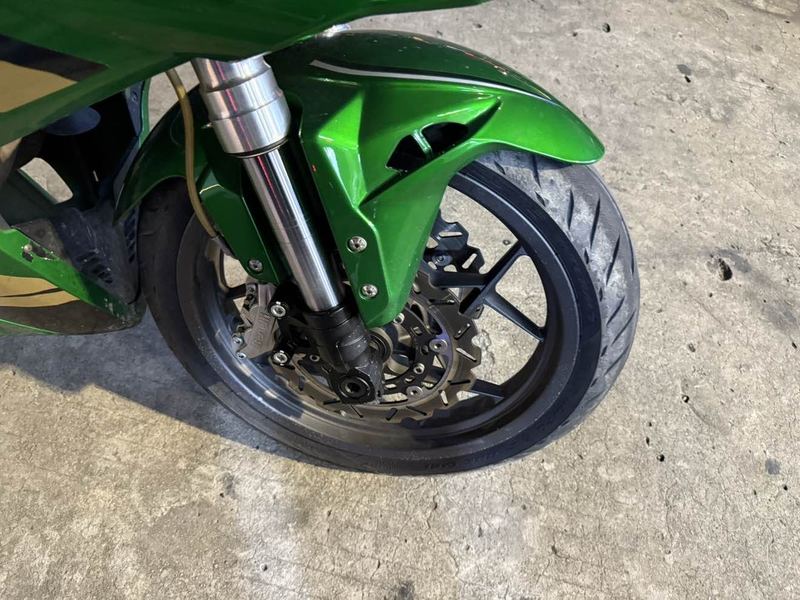 二手贝纳利龙卷风 Tornado 302R