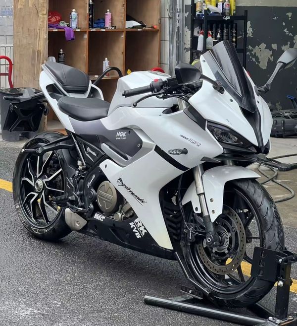 二手QJMOTOR赛250