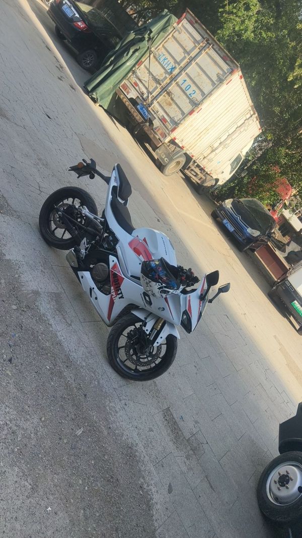 二手QJMOTOR赛250