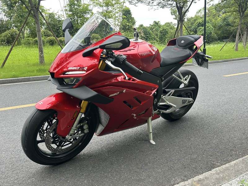 二手张雪机车820RR