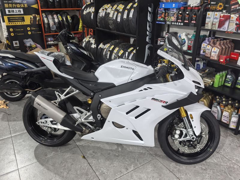 二手张雪机车820RR