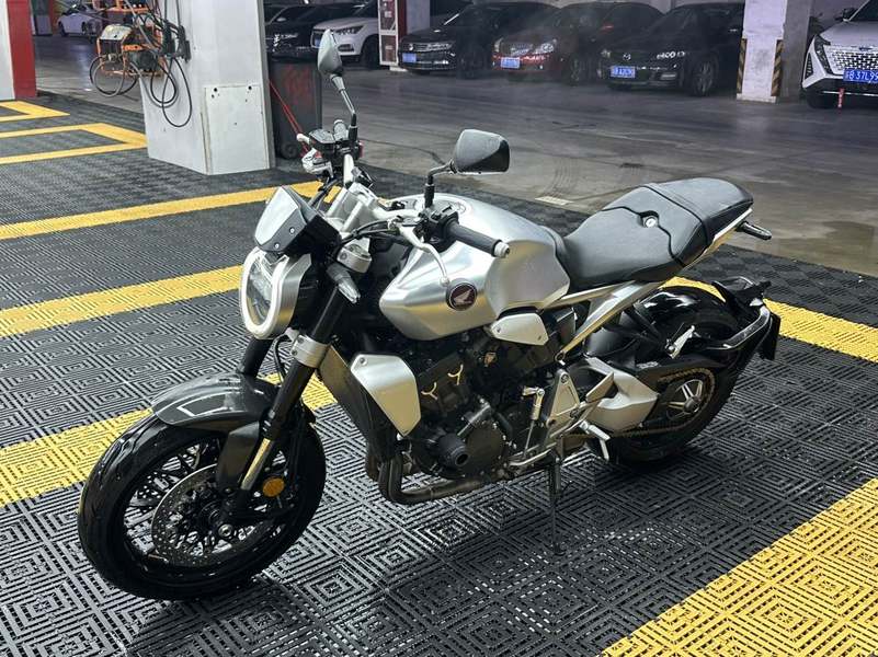 二手本田CB1000R