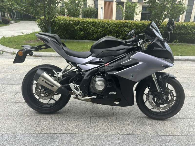 二手贝纳利龙卷风 Tornado 252R