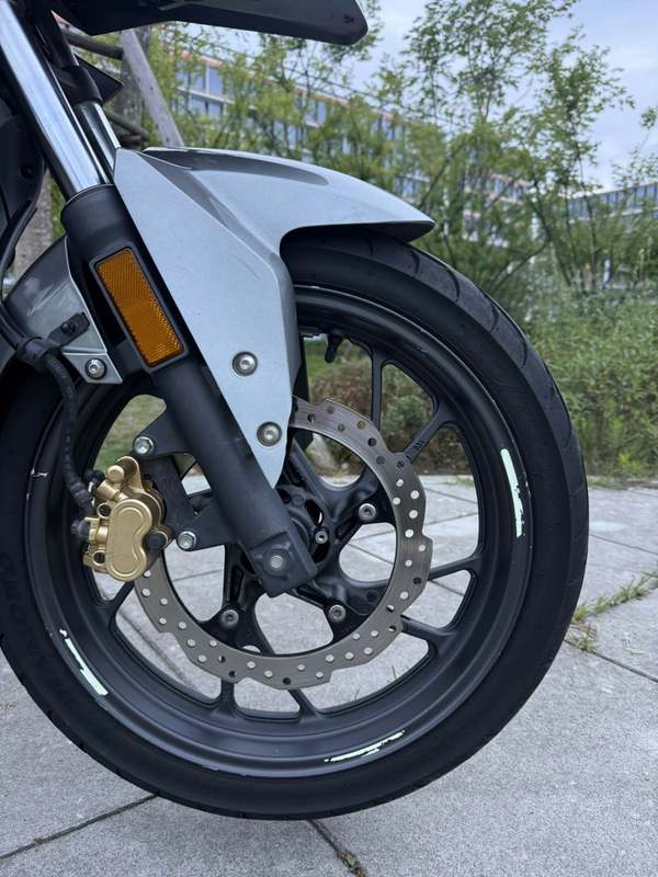 二手五羊本田猛鸷 CB190X