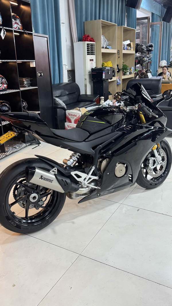 二手张雪机车500RR