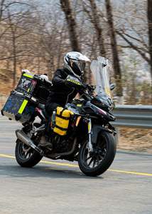 二手贝纳利金鹏 TRK251