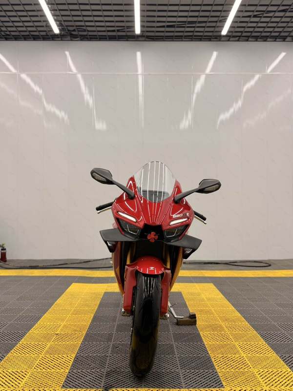 二手张雪机车820RR