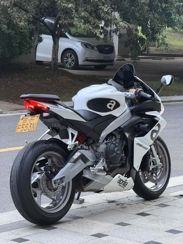 二手阿普利亚RS 660 