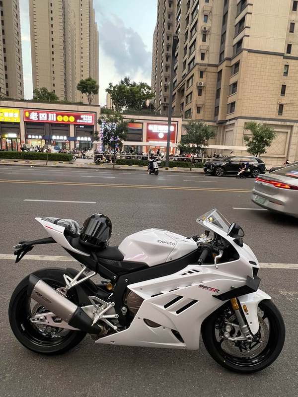 二手张雪机车820RR