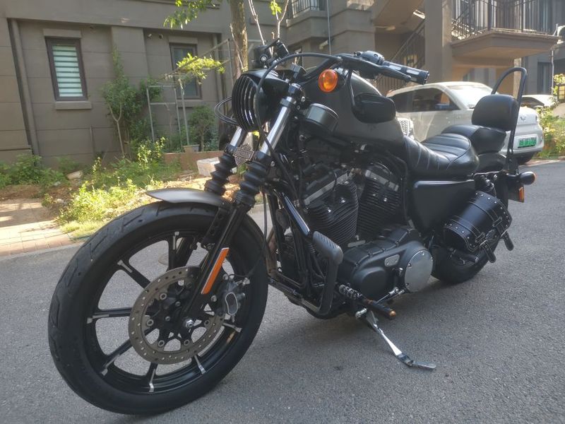 二手哈雷戴维森Iron883 硬汉